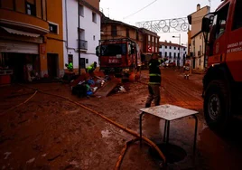 Miembros de la UME en Utiel, Valencia