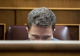 El exdiputado de Sumar, Íñigo Errejón, durante una sesión plenaria