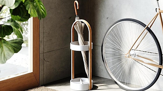 El accesorio que nunca puede faltar en otoño: paragüeros para todos los gustos