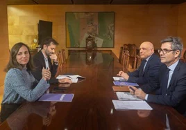 Ione Belarra y Javier Sánchez Serna se reúnen este lunes en el Congreso con Félix Bolaños y Rafael Simancas.