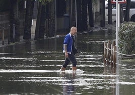 Zona inundada por las lluvias en Castelldefels, Barcelona, ayer.