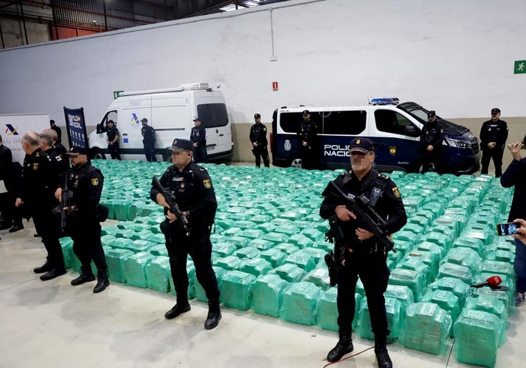 Parte de la droga intervenida en el puerto de Algeciras en la mayor operación conocida hasta la fecha en España y segunda en Europa.