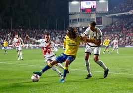 El Rayo cae ante Las Palmas en un partido con la vista en Europa