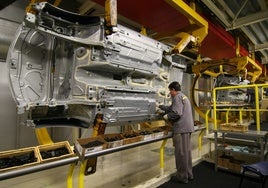 Interior de la cadena de montaje de Renault Valladolid.