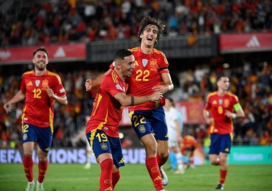 Bryan Gil celebra el gol que marcó el lunes con la selección ante Suiza.