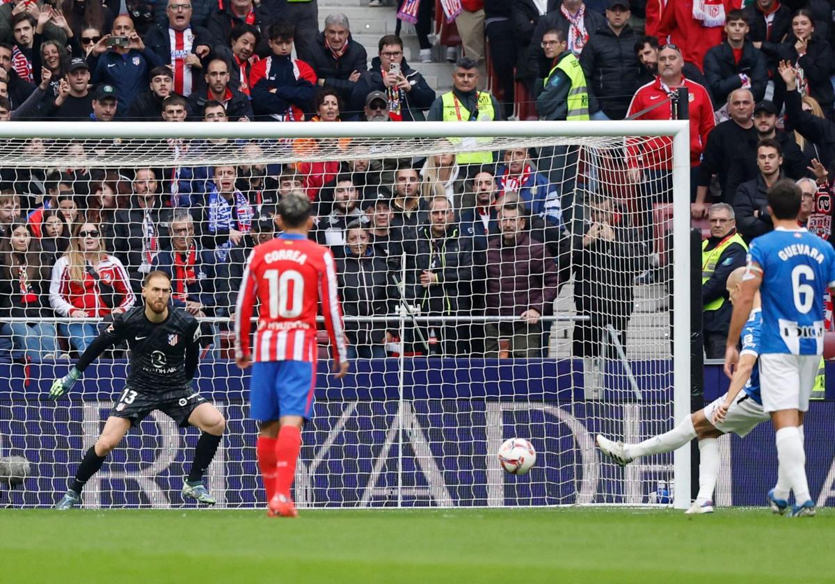 Así hemos narrado el sufrido triunfo del Atlético ante el Alavés