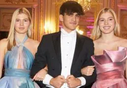 Las españolas que han brillado en el Baile de Debutantes de París: de las gemelas Iglesias a la infanta Pilar