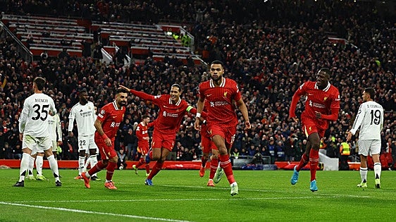 El Liverpool pone al Real Madrid en situación límite