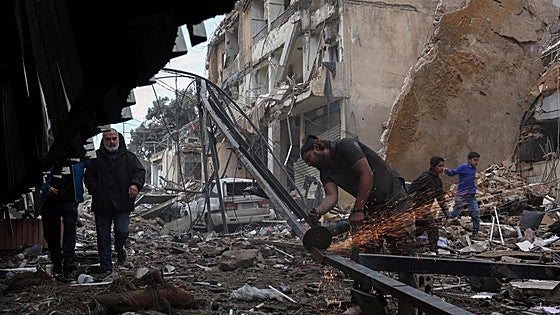 Beirut llora entre escombros a Nasrala