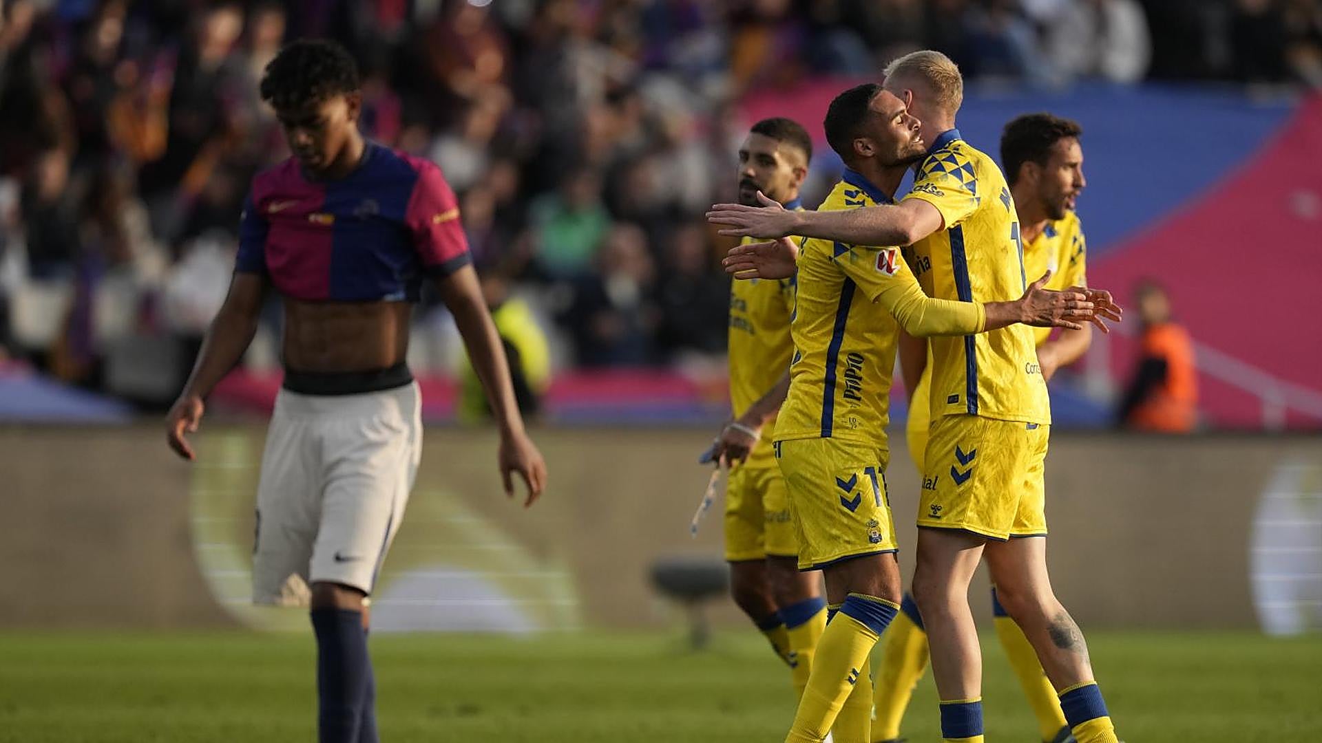 Las Palmas, Montjuic'e saldırıyor ve Barça partisini sulandırıyor