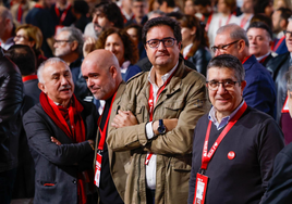 El ministro para la Transformación Digital y de la Función Pública, Óscar López, el secretario de Política Federal del PSOE, Patxi López y los secretarios de CCOO, Unai Sordo, y de UGT, Pepe Álvarez