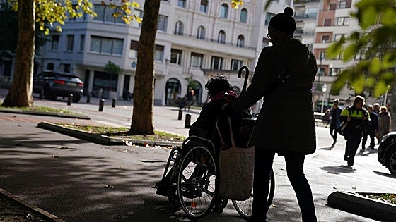 Los problemas de salud mental y la vulnerabilidad económica se ceban con las mujeres cuidadoras