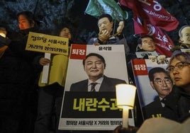 Protestas contra el presidente surcoreano, Yoon Suk-yeol, tras su frustrado intento de decretar la ley marcial.