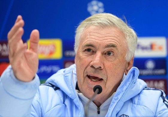 Carlo Ancelotti, durante la rueda de prensa.