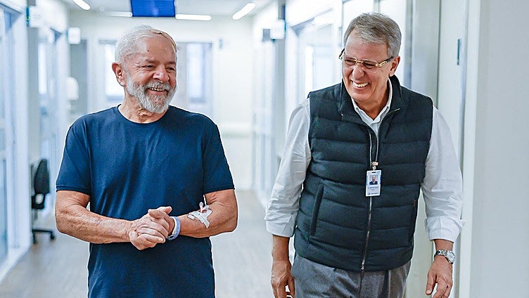 Lula asegura sentirse «fuerte» tras ser operado de urgencia por una hemorragia intracraneal