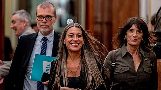 El PSOE intenta en Suiza que Puigdemont se apee del peaje de la cuestión de confianza