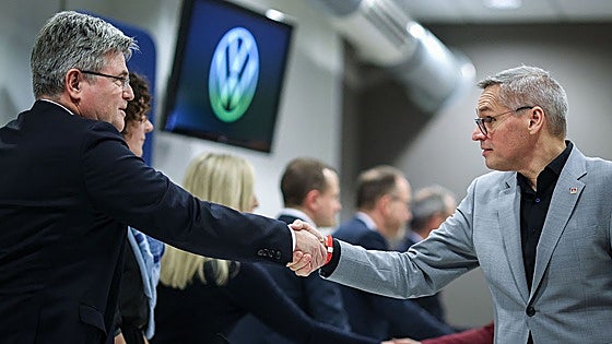 Volkswagen plantea mantener sus plantas alemanas abiertas