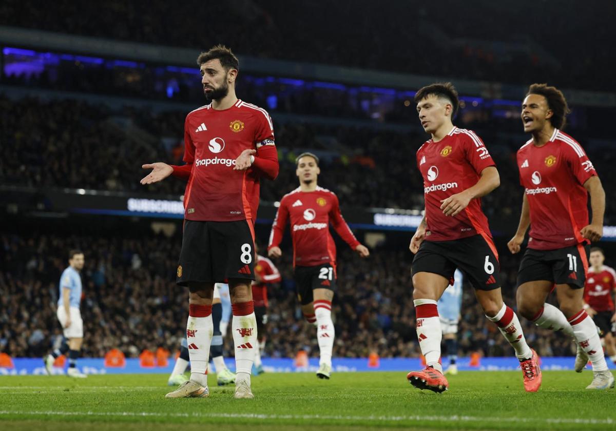 Bruno Fernandes celebra el primer gol del United ante el City