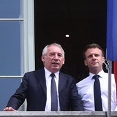 Bayrou recibe las primeras críticas de su mandato por la gestión del ciclón en Mayotte