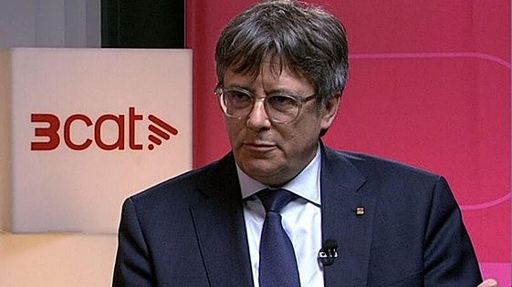 Puigdemont valora que Sánchez se abra a la cuestión de confianza para evitar el «colapso»
