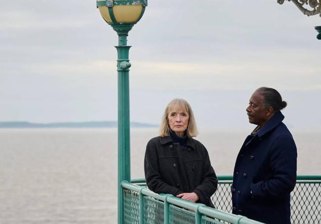 Lindsay Duncan y Clarke Peters en 'True Love'