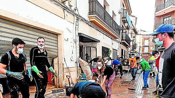 La DANA del 29 de octubre se alimentó de varias supertormentas y de once tornados