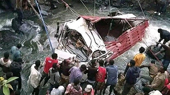 Más de 70 muertos al caer un camión a un río en Etiopía