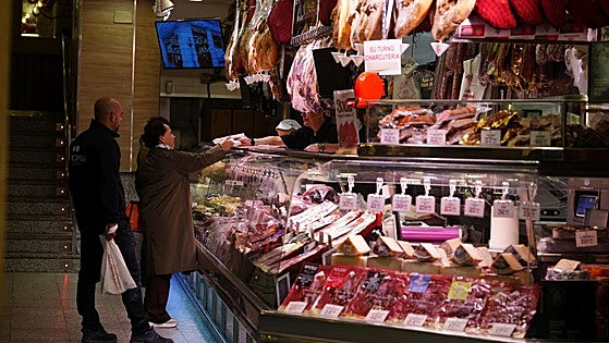 Transporte, alimentación, combustibles, luz... así varían los precios en 2025
