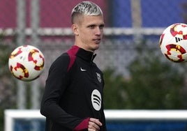 Dani Olmo, durante el entrenamiento del Barça previo al partido de Copa contra el Barbastro.