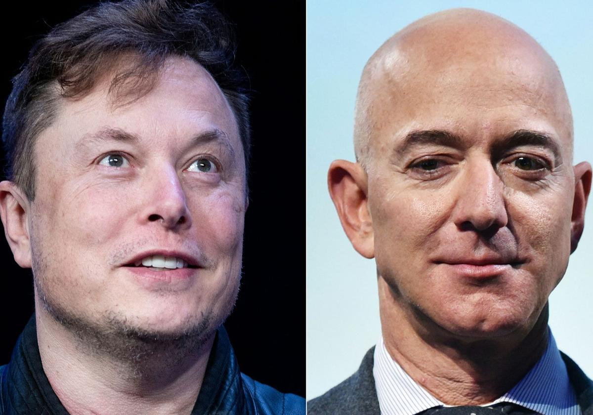 Musk contra Bezos: los dos hombres más ricos del mundo se enfrentan en el espacio