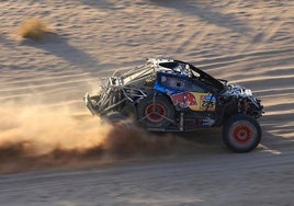 Carlos Sainz, durante su última etapa en el Dakar 2025.