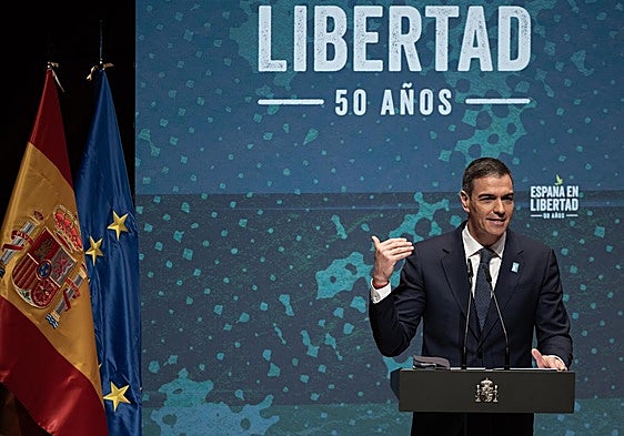Sánchez en el primer acto de conmemoración de los 50 años de la muerte de Franco en el Museo Reina Sofía