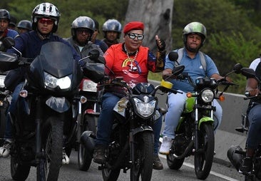 Maduro agrupa a la Policía, el ejército y a civiles armados para hacer frente a las marchas de la oposición