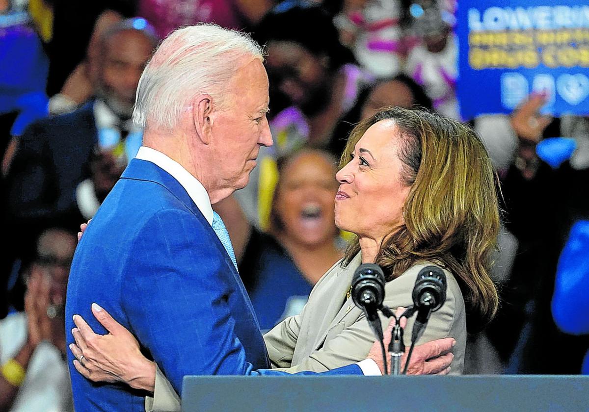 Pese a la derrota demócrata, Biden y Harris mantienen «una estrecha relación de trabajo».