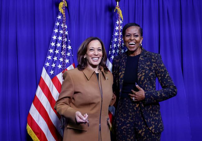 Michelle Obama y Kamala Harris, en un acto de campaña el pasado octubre.