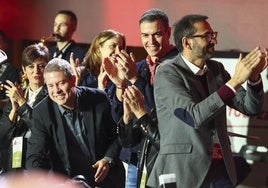 Pedro Sánchez y Emiliano García-Page este sábado en el congreso del PSOE castellanomanchego.