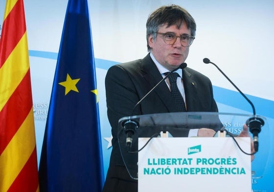 Carles Puigdemont durante su rueda de prensa en Bruselas el viernes.