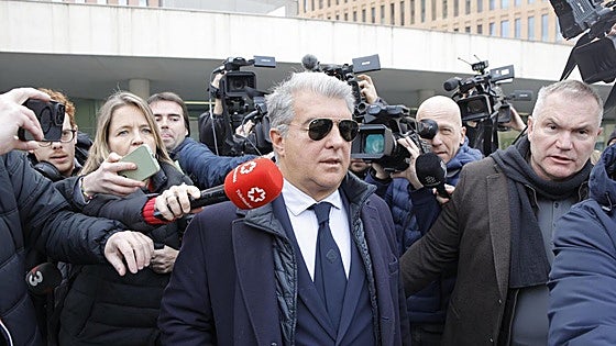 Laporta: «El penalti a Koundé es un escándalo»