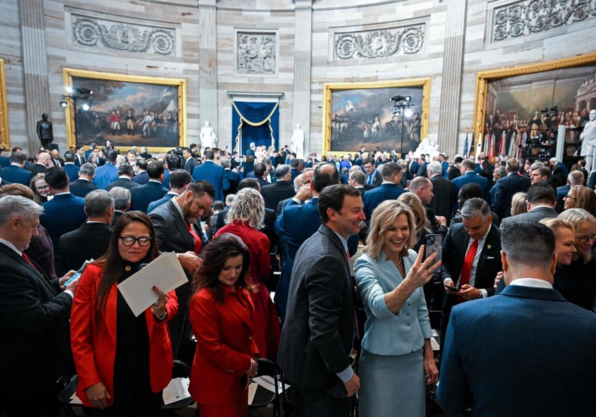 Ochocientos invitados han asistido a la ceremonia bajo la cúpula del Capitolio.