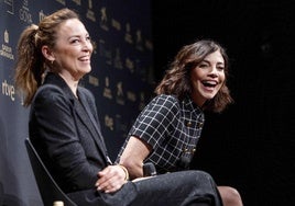 Leonor Watling y Maribel Verdú, durante la rueda de prensa.