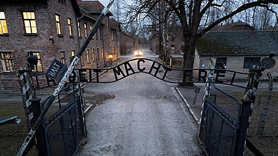 Canal Historia conmemora los 80 años de la liberación de Auschwitz