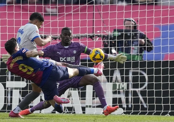 Así hemos narrado la corta victoria del Barça ante el Alavés