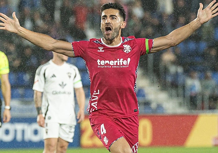 El Tenerife vence al Albacete y sigue en la pelea por la permanencia