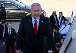 El primer ministro israelí, Benjamín Netanyahu, partió este domingo rumbo a Washington para su reunión con Donald Trump.