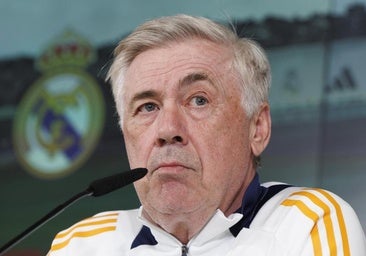 Ancelotti echa más leña a la hoguera arbitral: «Si no dan explicaciones significa que hay un problema»