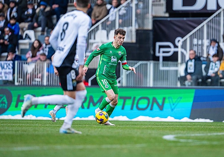 El Burgos toma distancia con el descenso y detiene al Racing