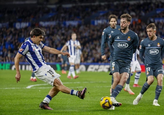 Brais Méndez doblega al Espanyol y corta la mala racha de la Real