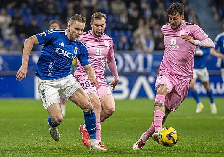 Un Oviedo sin puntería no puede con el Eldense