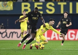 Sadiq saca momentáneamente al Valencia del descenso en Villarreal