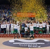 El Unicaja se instala en la élite con su tercera Copa